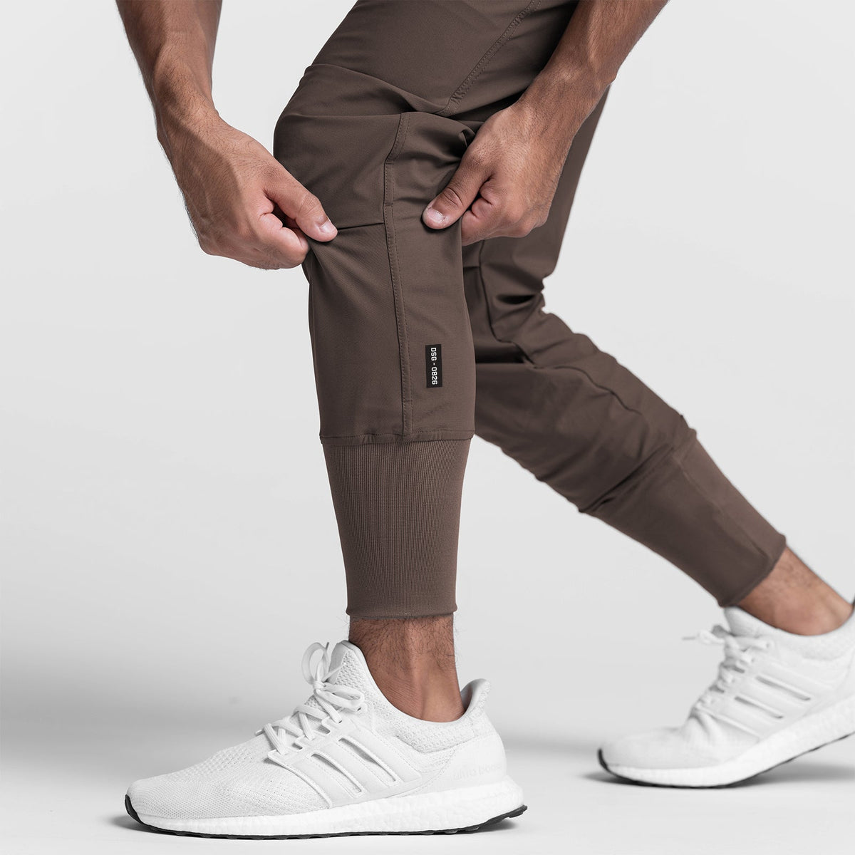 0826. Tetra-Lite® High Rib Jogger - Deep Taupe | ASRV