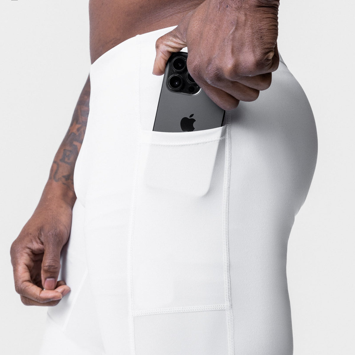 0747. WarpFlexx® Side Pocket 3/4-Length Legging - White | ASRV