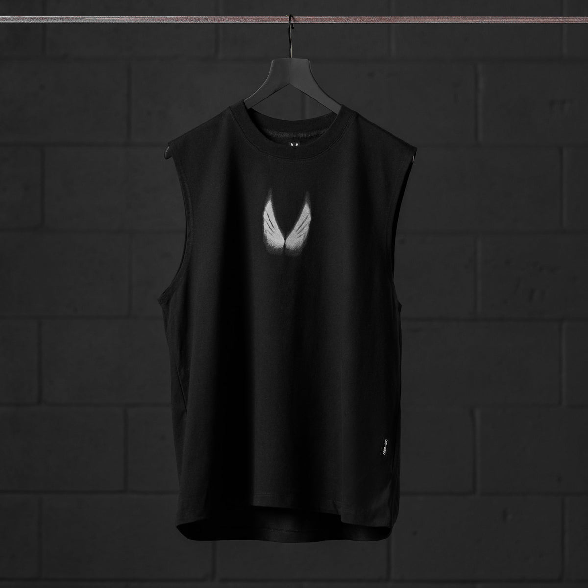 0807. Tech Essential™ Relaxed Cutoff - Black "Motion Blur" | ASRV