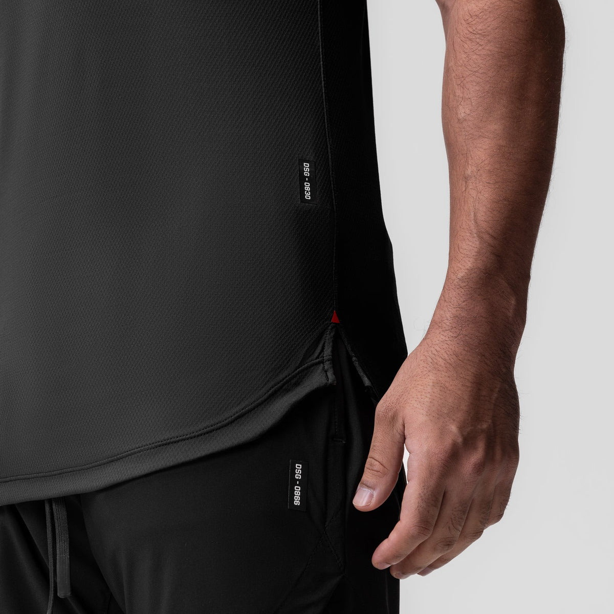 0830. AeroSilver® Tank Top - Black | ASRV