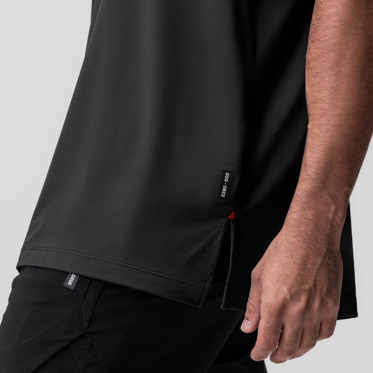 0822. AeroSilver® Oversized Tee - Black | ASRV