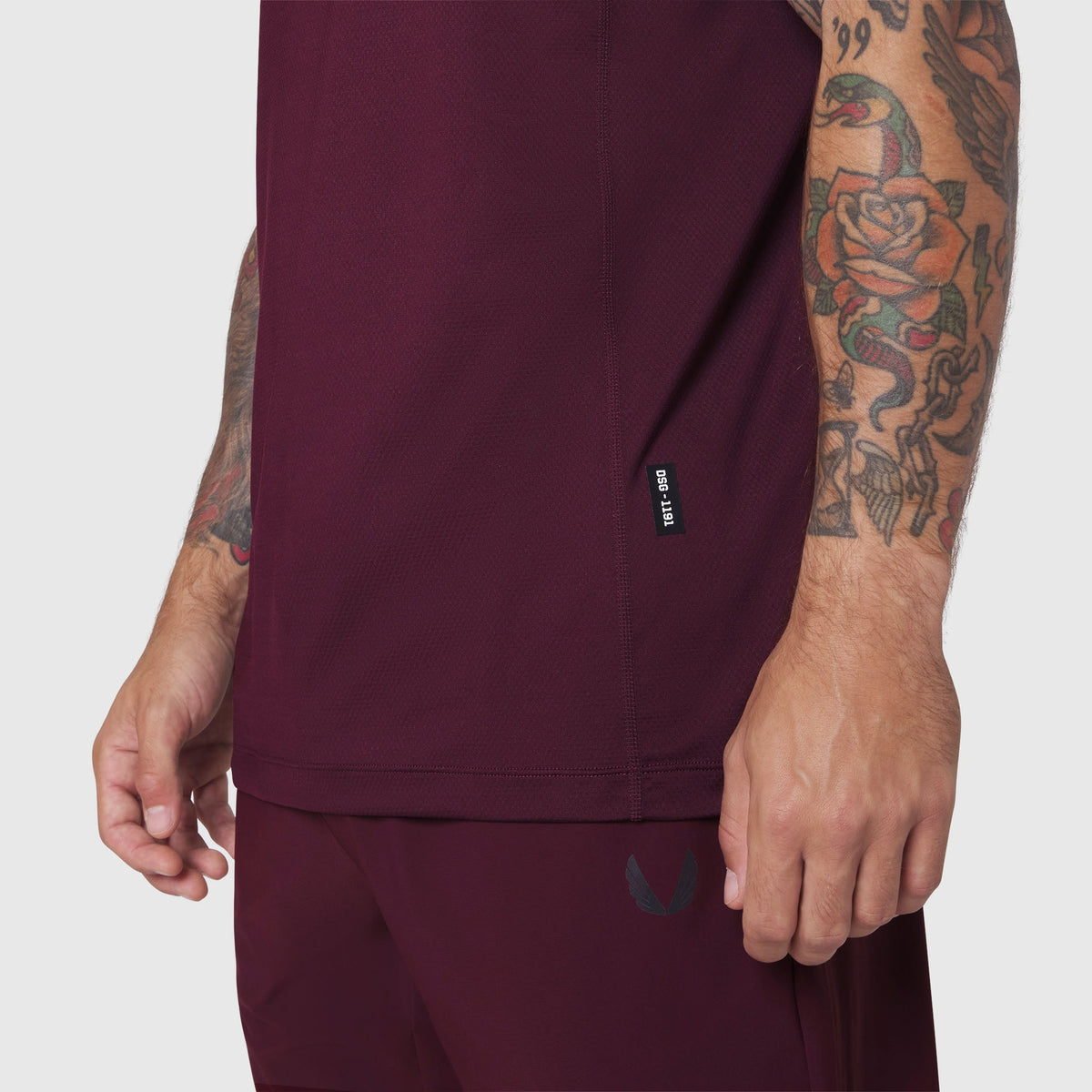 1191. AEROSILVER® UPF50+ Run Tee - Merlot | ASRV