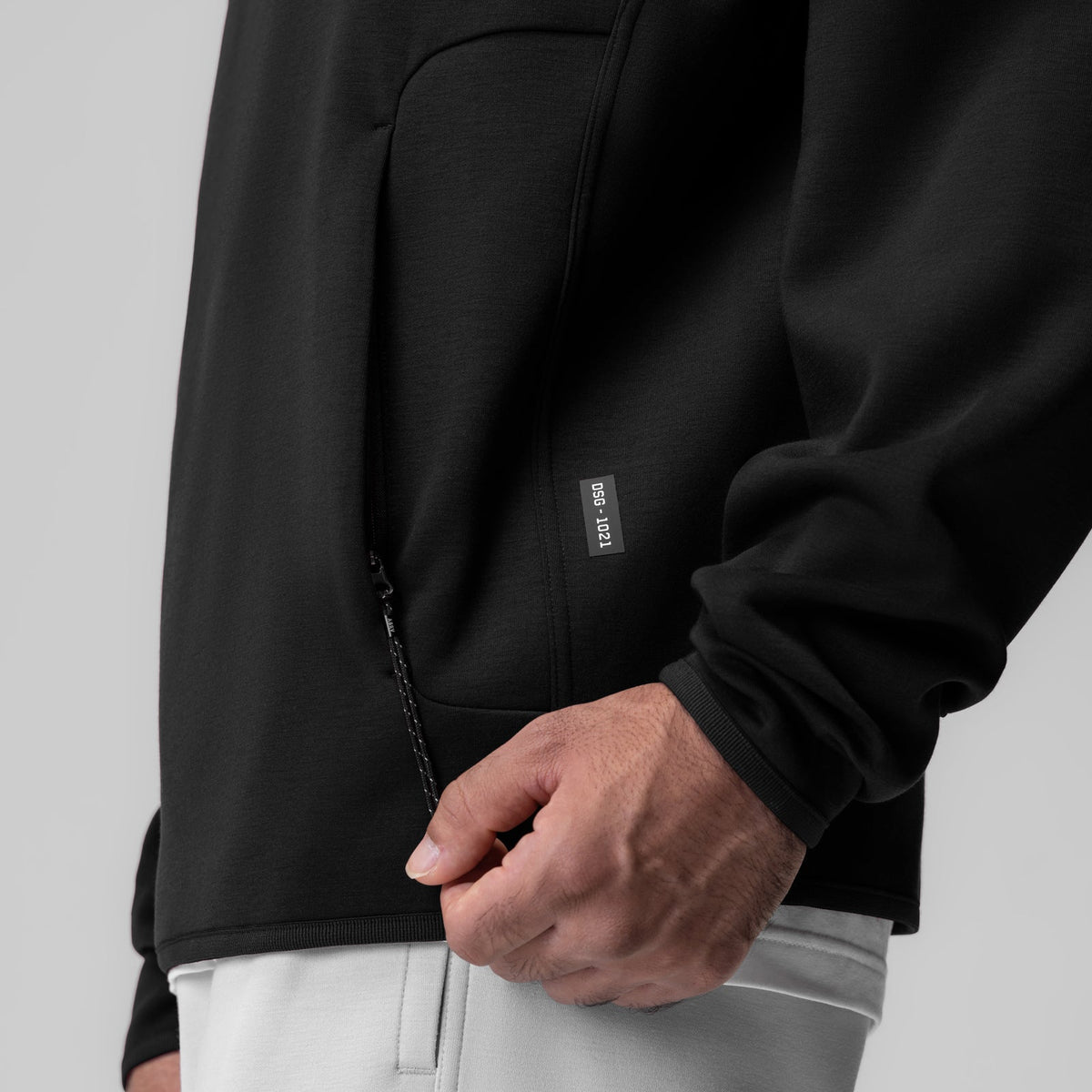 1021. Dri-Core™ Quarter Zip - Black | ASRV