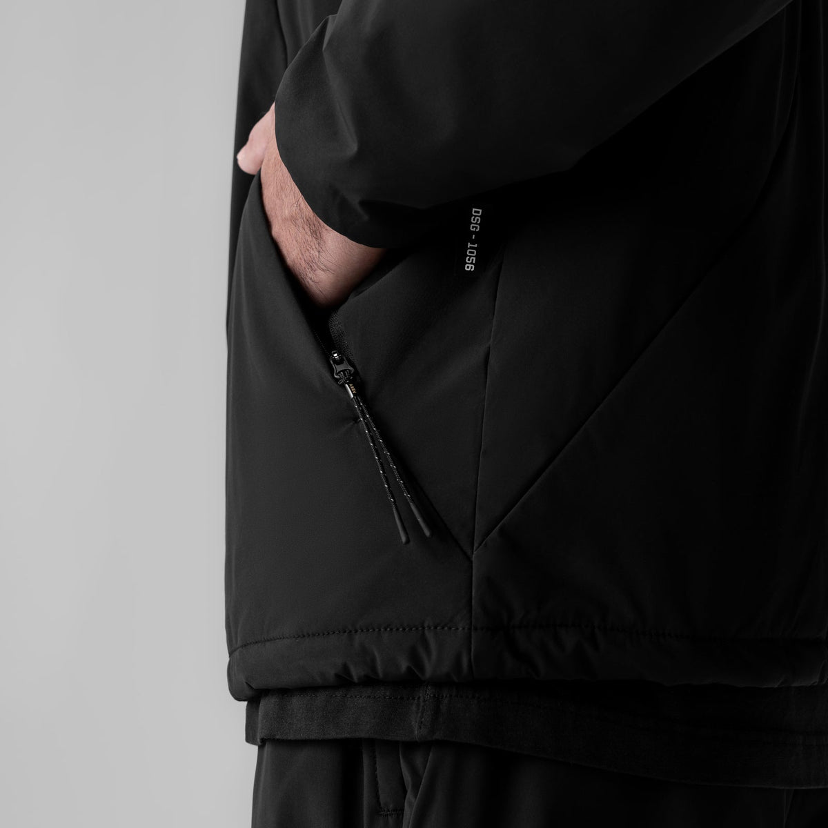 1056. Aerotex™ PrimaLoft® Quarter Zip - Black | ASRV