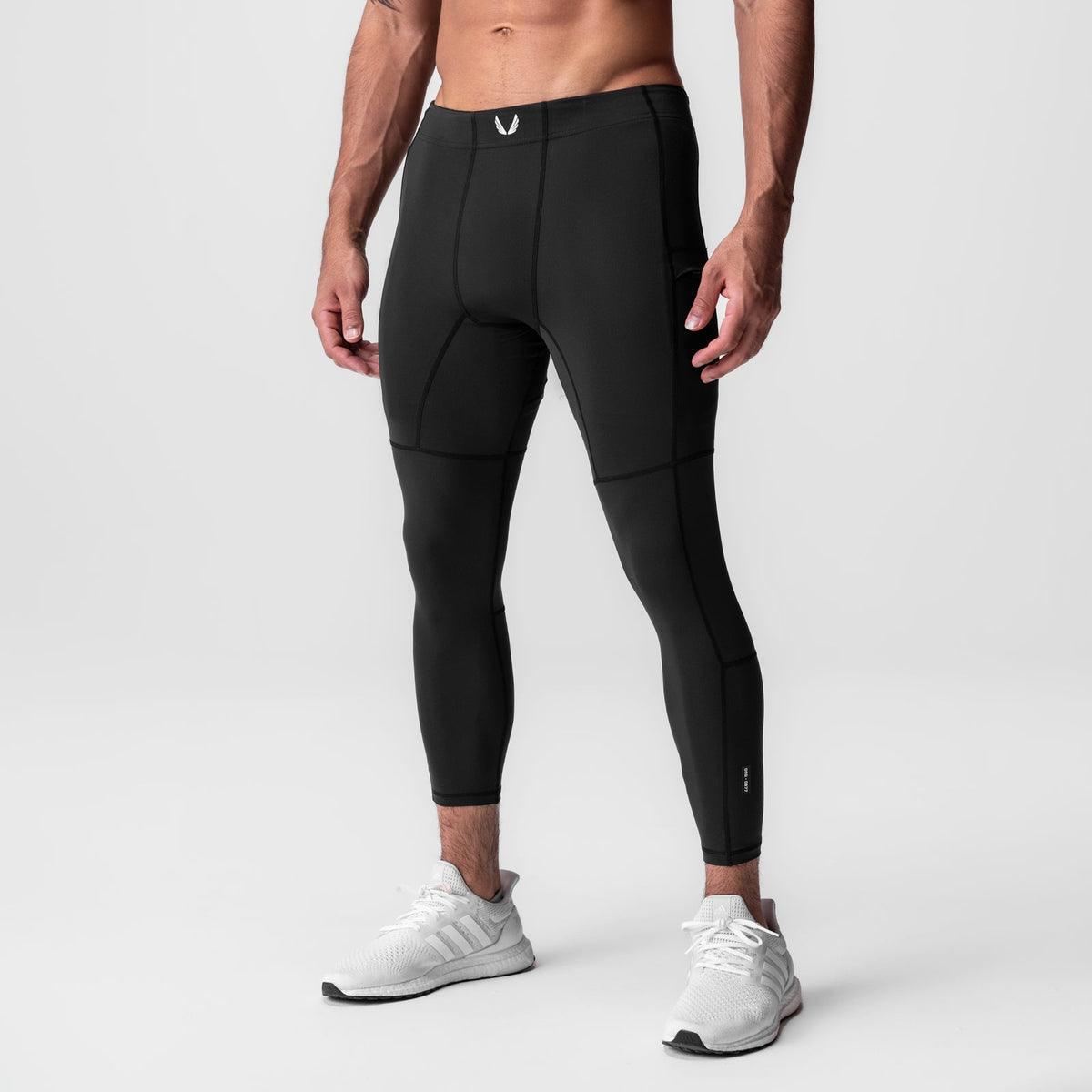 0977. WarpFlexx-Lite® 3/4-Length Legging - Black | ASRV