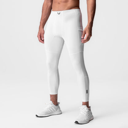 0977. WarpFlexx-Lite® 3/4-Length Legging - White | ASRV