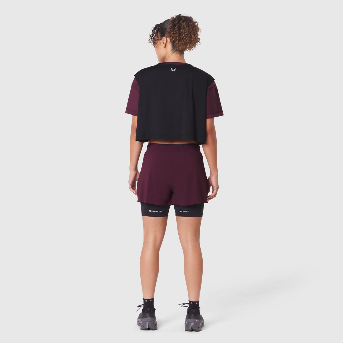 W082. SUPIMA® Ice-Skin™ Reversible Crop Tee - Merlot/Black | ASRV