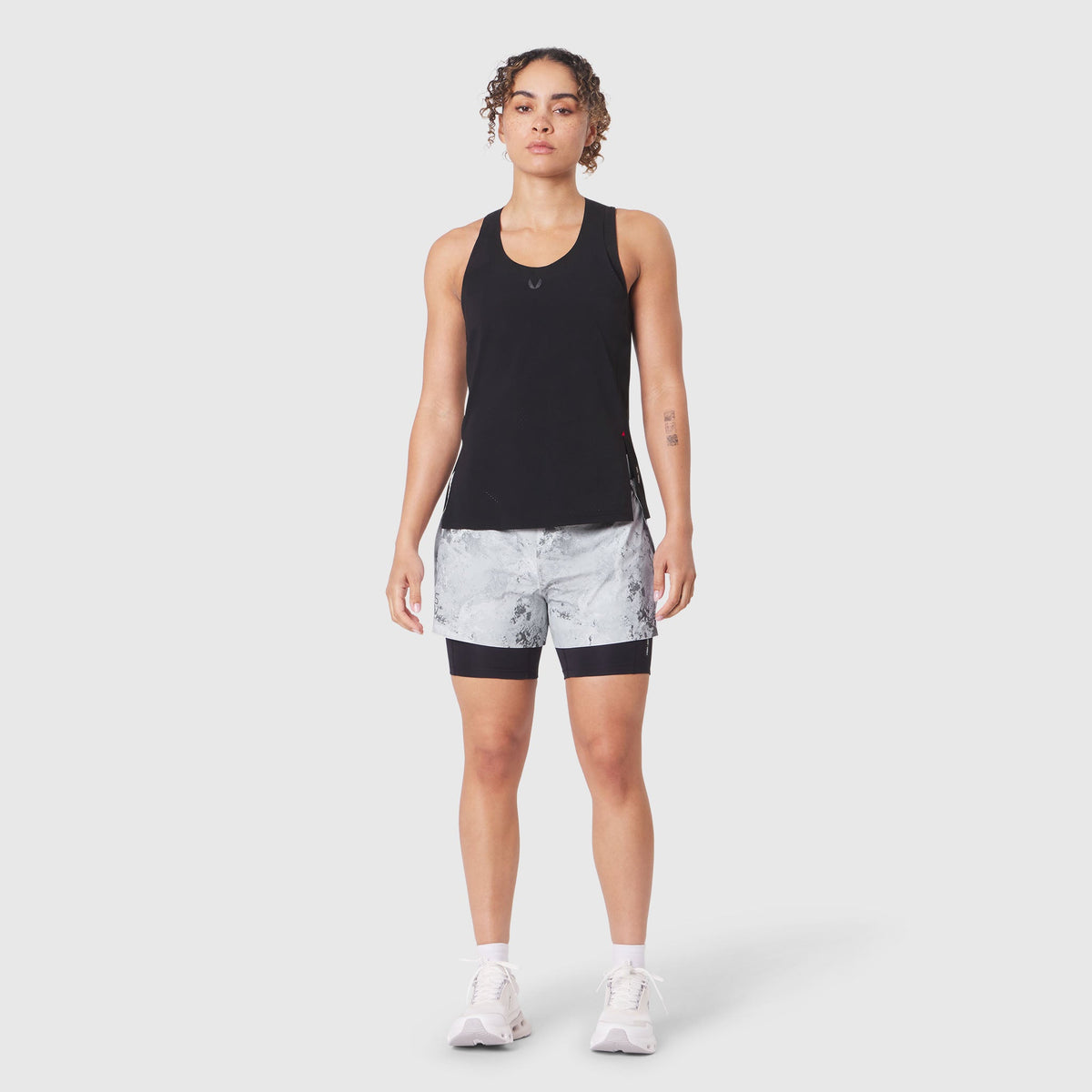 W084. Aerotex™ Perforated Run Tank - Black | ASRV