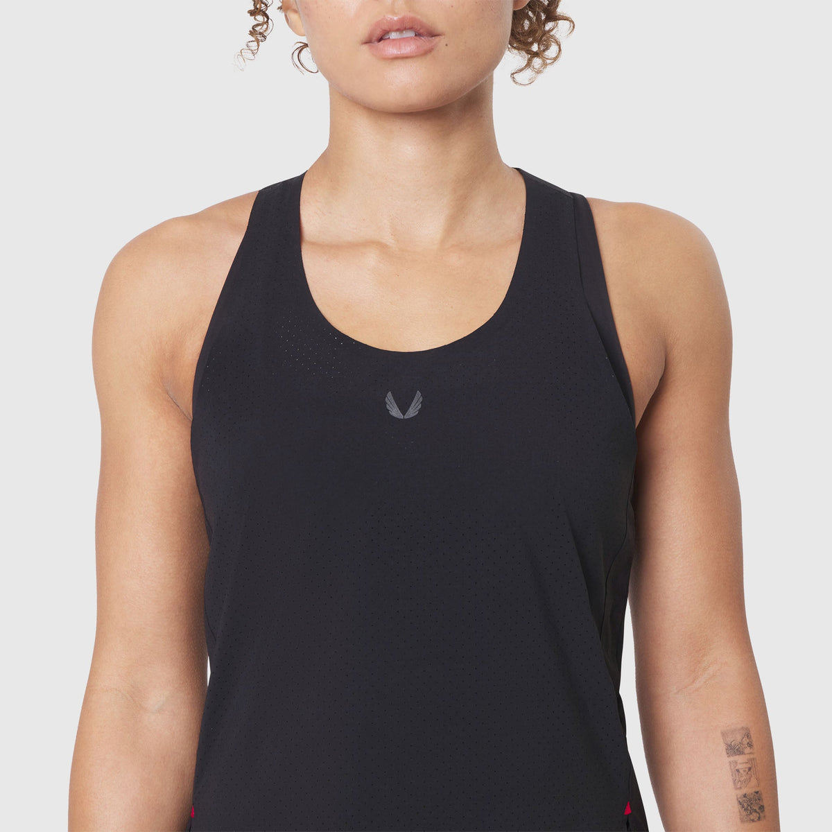 W084. Aerotex™ Perforated Run Tank - Black | ASRV