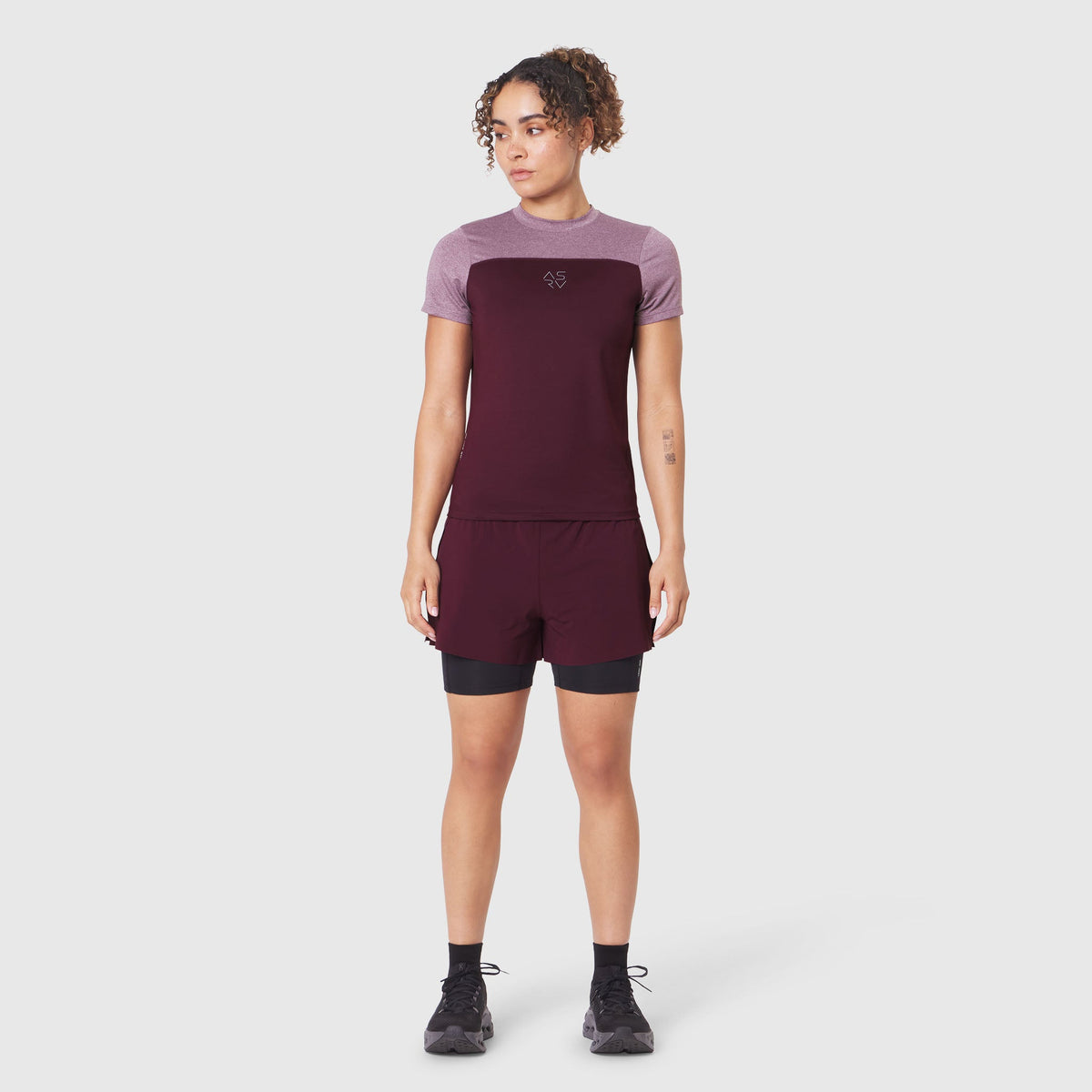 W086. AEROSILVER® UPF50+ Run Tee - Merlot | ASRV
