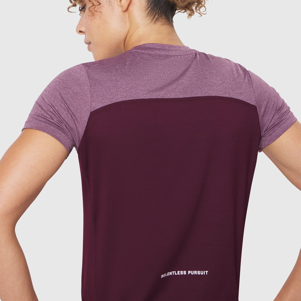W086. AEROSILVER® UPF50+ Run Tee - Merlot | ASRV