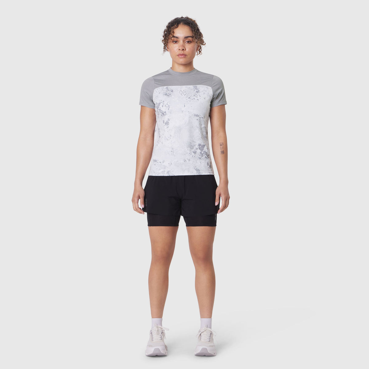 W086. AEROSILVER® UPF50+ Run Tee - Sedona Snow Camo | ASRV