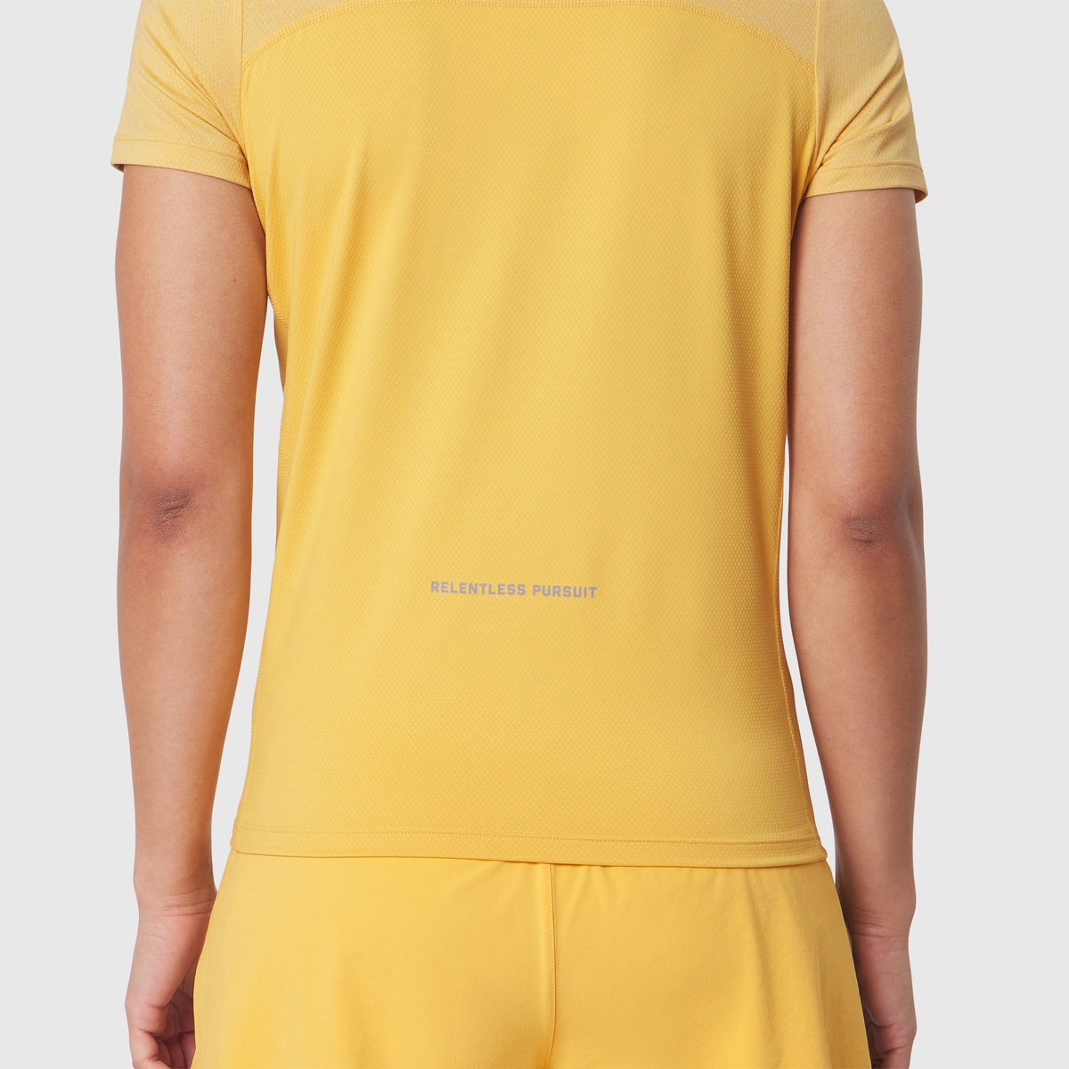 W086. AEROSILVER® UPF50+ Run Tee - Amber | ASRV