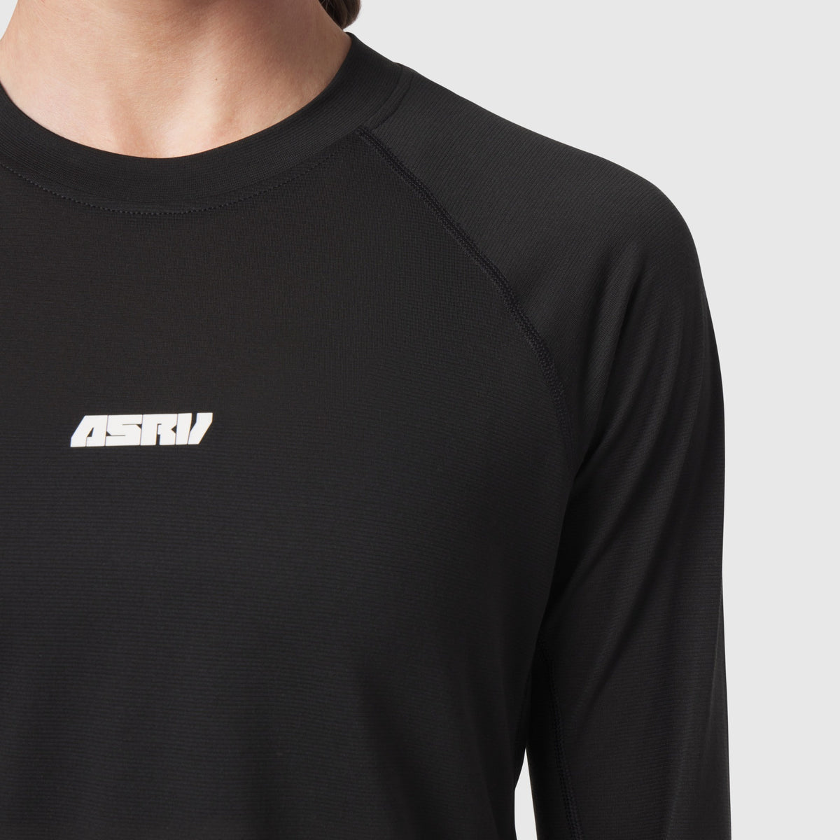 W052. Polartec® Delta Longsleeve - Black | ASRV
