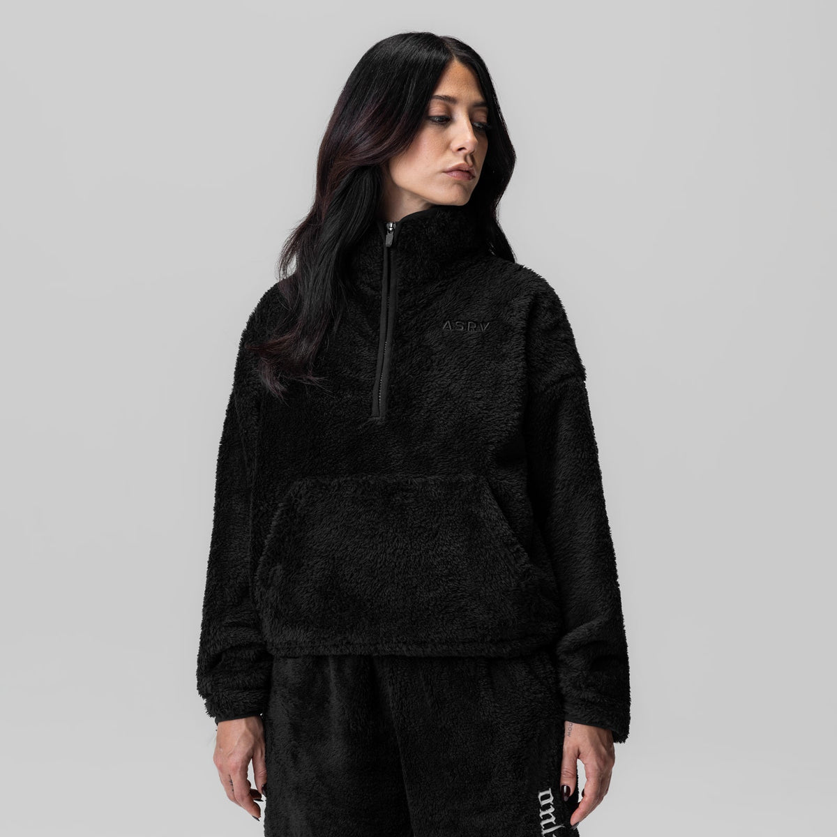 1007. Women's Sherpa Recovery 1/2 Zip - Black/White | ASRV