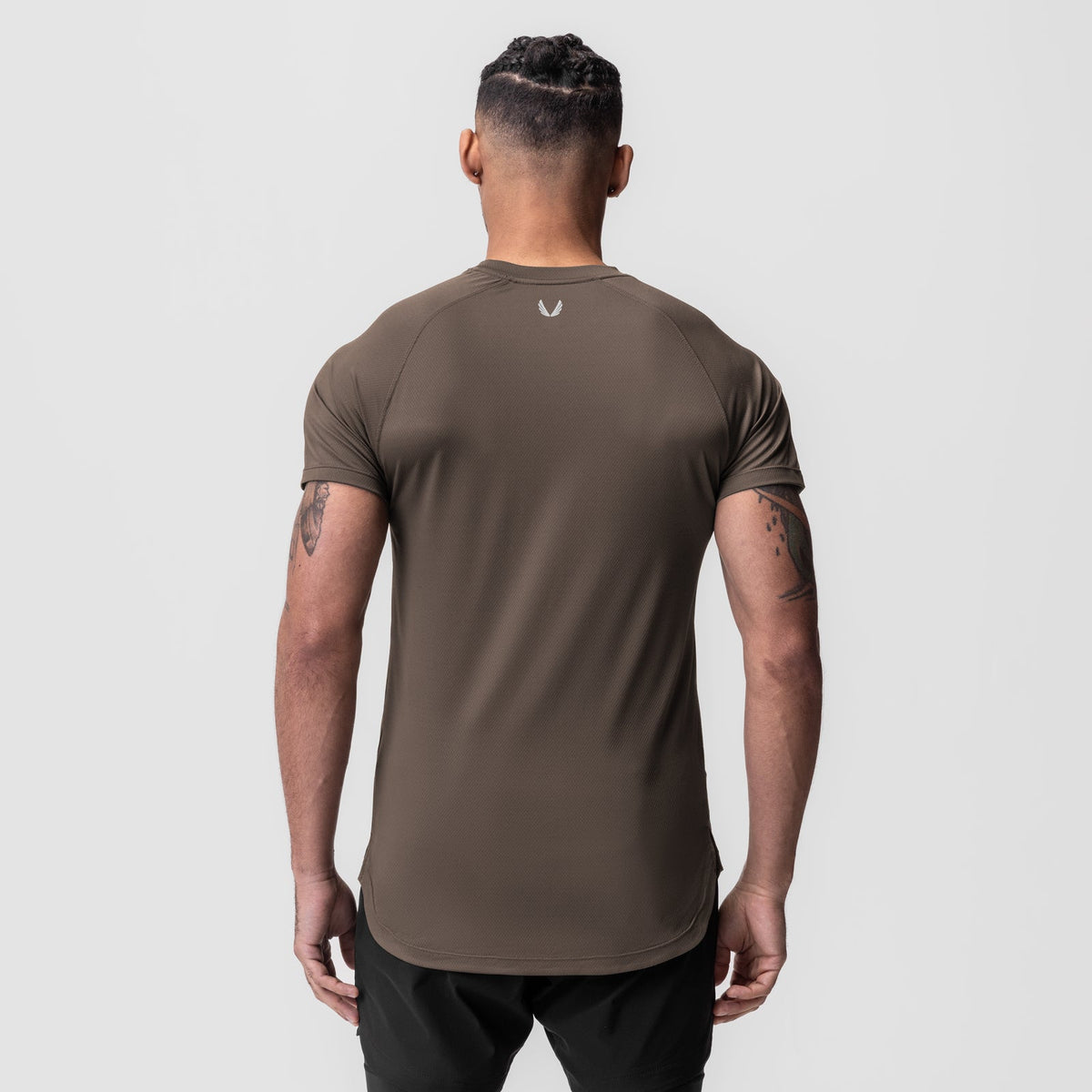 0660. AeroSilver® Established Tee - Deep Taupe | ASRV