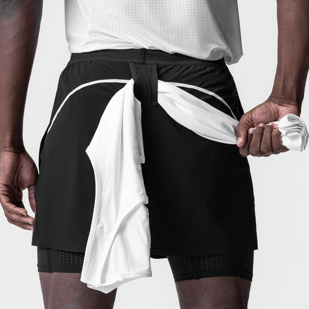 0951. Aerotex™ 4" High Split Liner Short - Black/White | ASRV