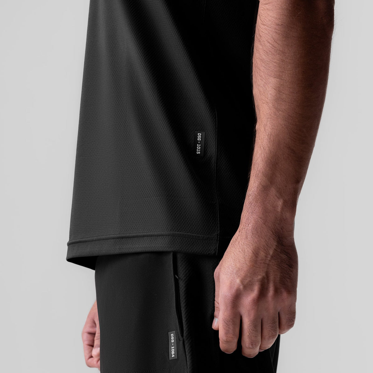 1015. AeroSilver® Essential Tee - Black | ASRV