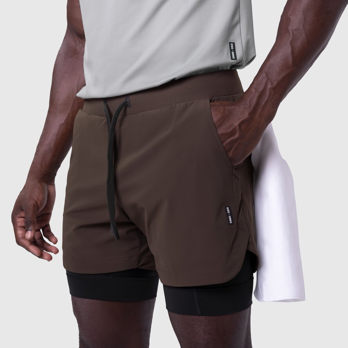 0865. Tetra-Lite® 5" Liner Short - Dark Earth "Wings"/Black | ASRV