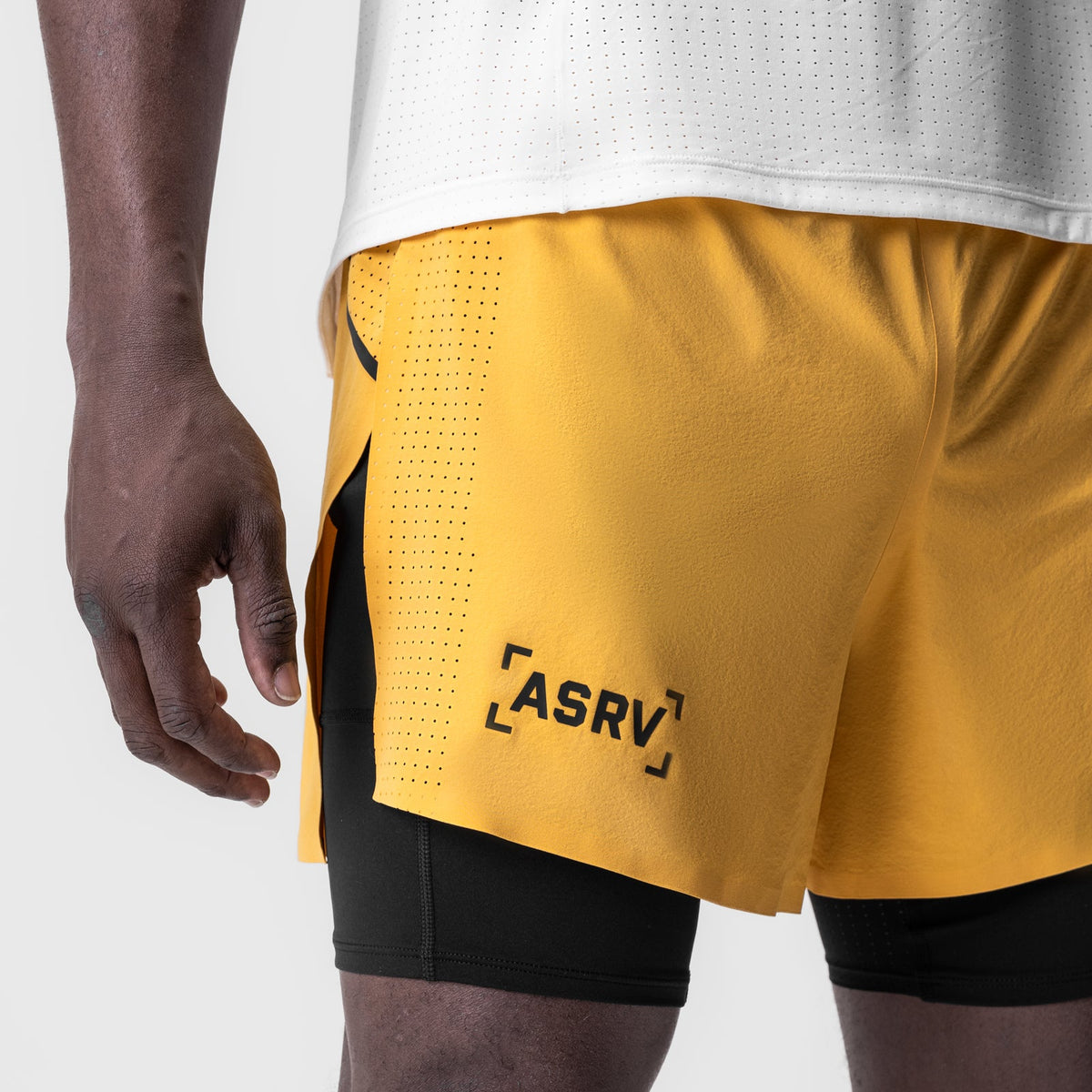 0951. Aerotex™ 4" High Split Liner Short - Amber | ASRV