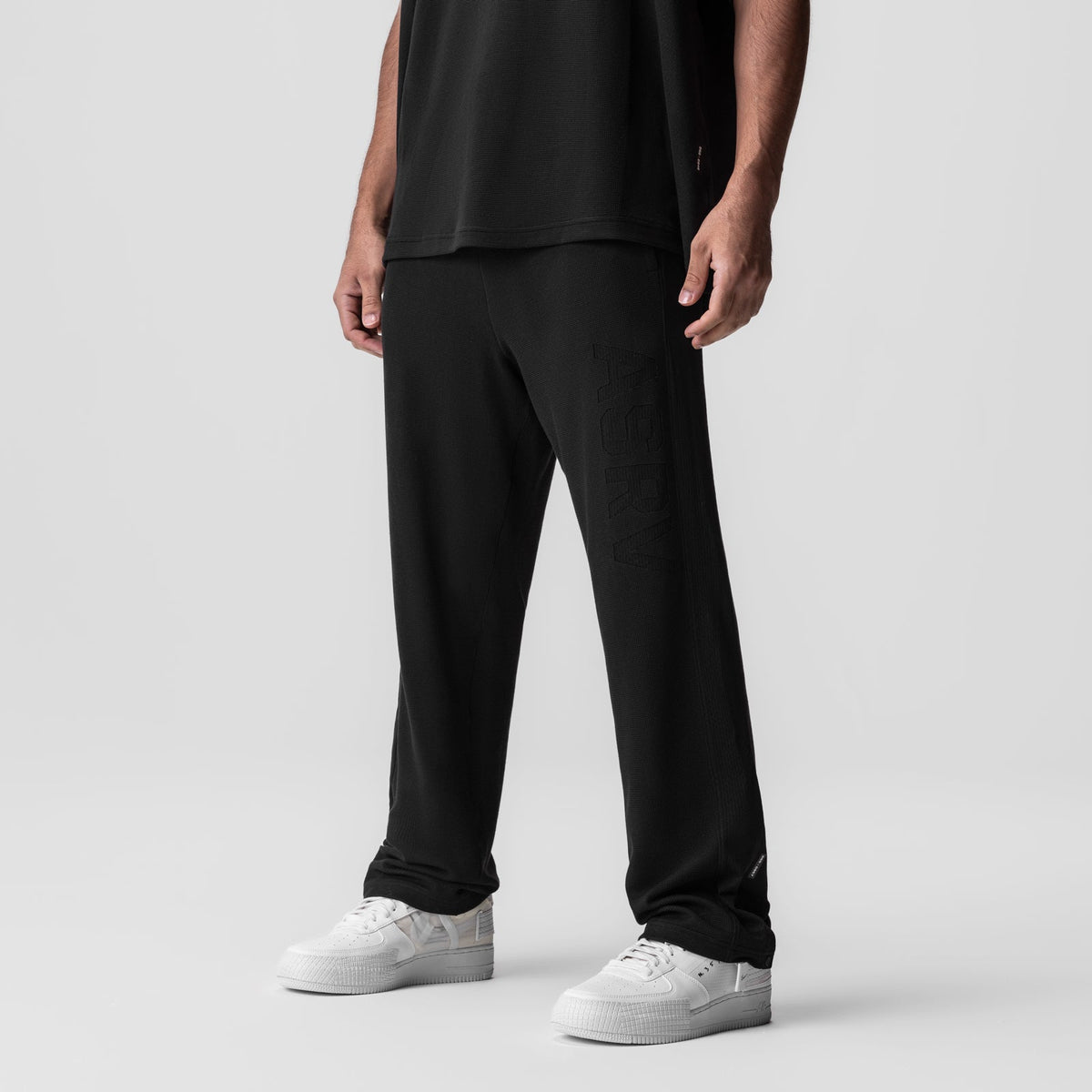 0957. Waffle Knit Relaxed Sweatpant - Black/Black | ASRV