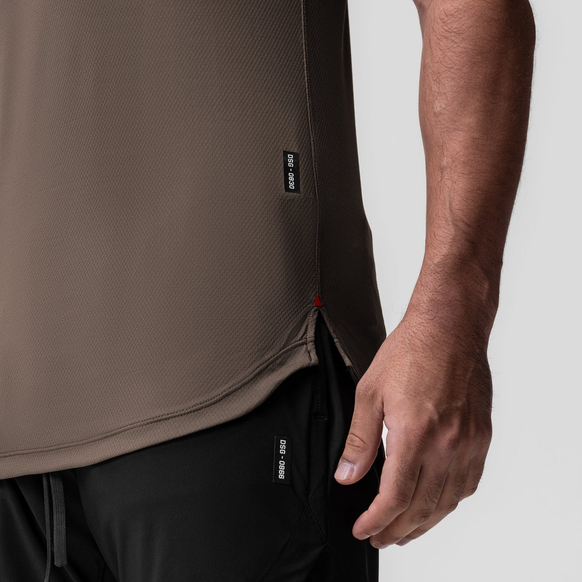 0830. AeroSilver® Tank Top - Deep Taupe | ASRV