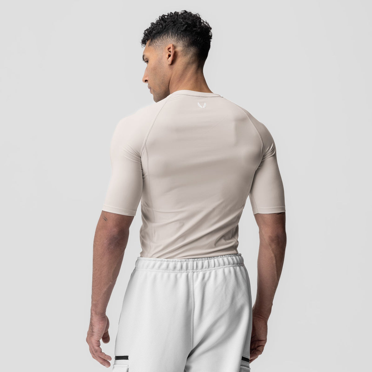 1027. WarpFlexx-Lite® Half-Sleeve Baselayer - Chai | ASRV