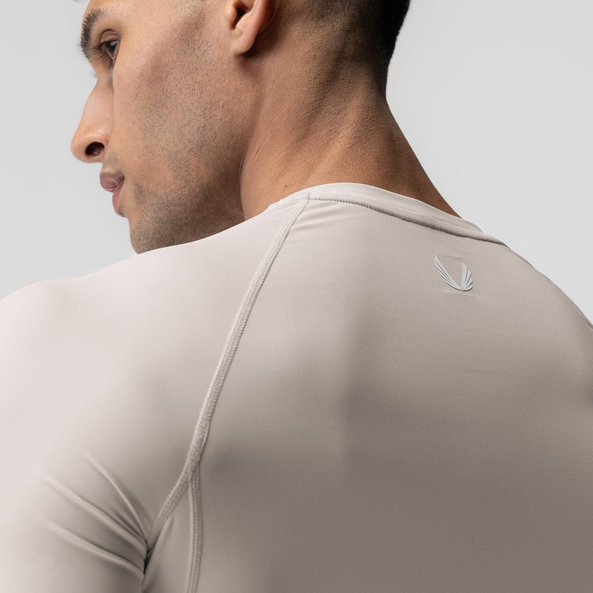 1027. WarpFlexx-Lite® Half-Sleeve Baselayer - Chai | ASRV