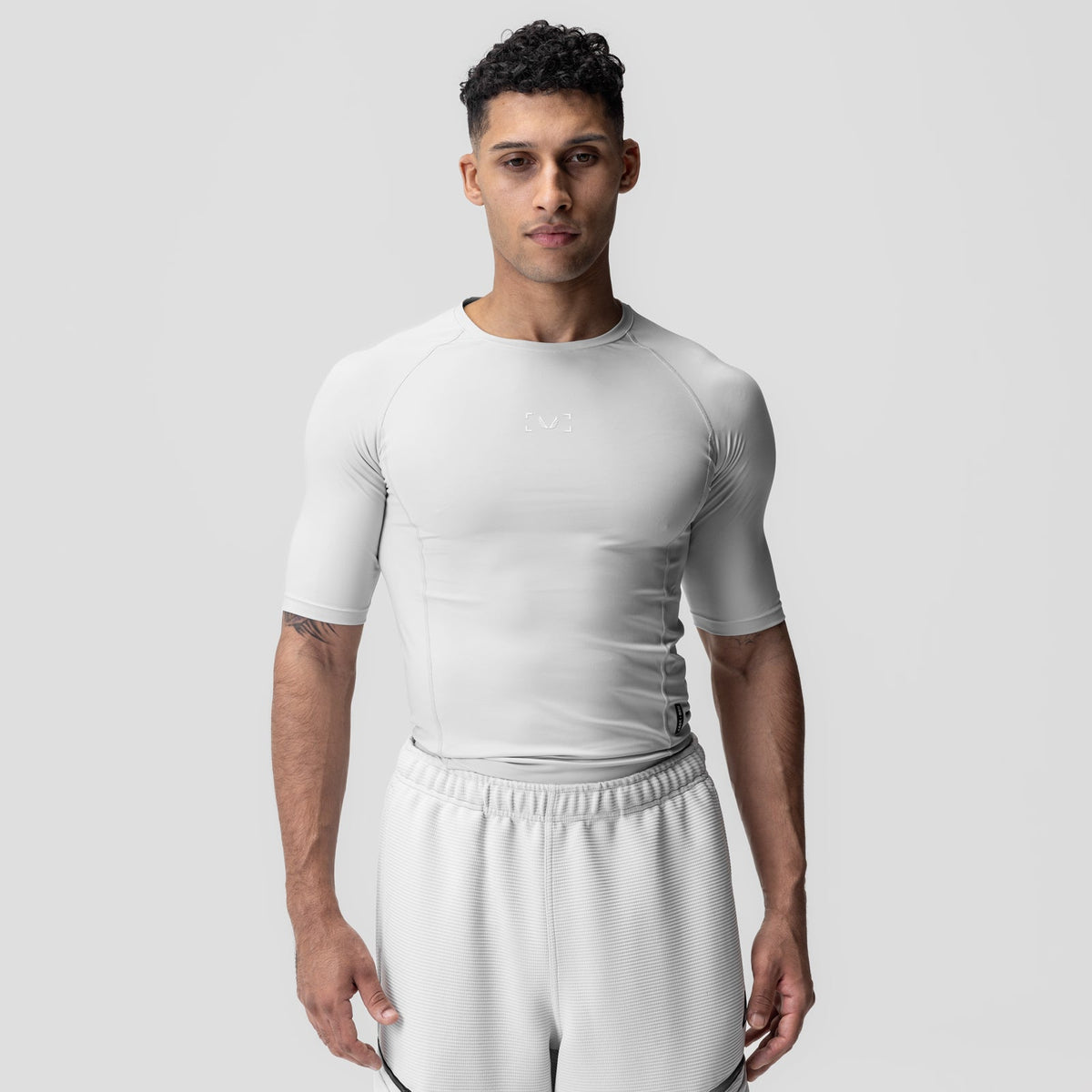 1027. WarpFlexx-Lite® Half-Sleeve Baselayer - Light Grey | ASRV