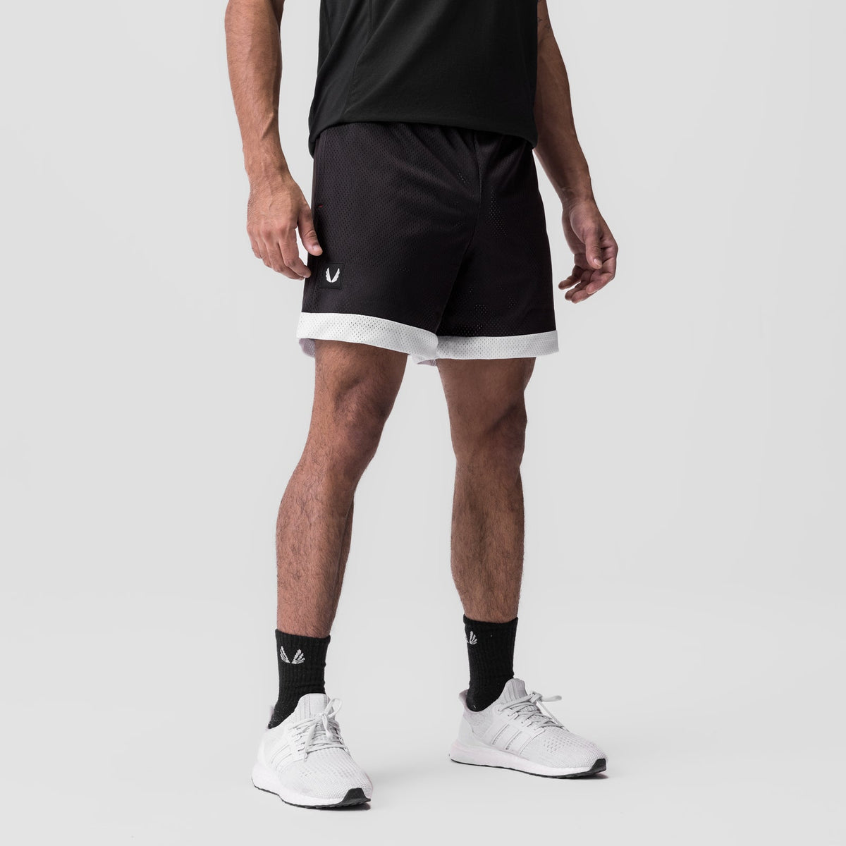 0795. SilverPlus™ Mesh Reversible Short - Black/White | ASRV