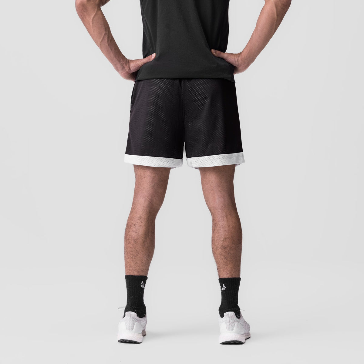 0795. SilverPlus™ Mesh Reversible Short - Black/White | ASRV
