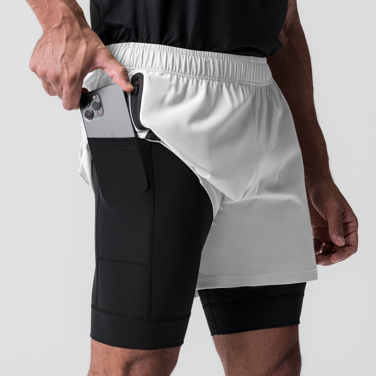 0784. Ultralite™ 6" Liner Short - White/Black | ASRV